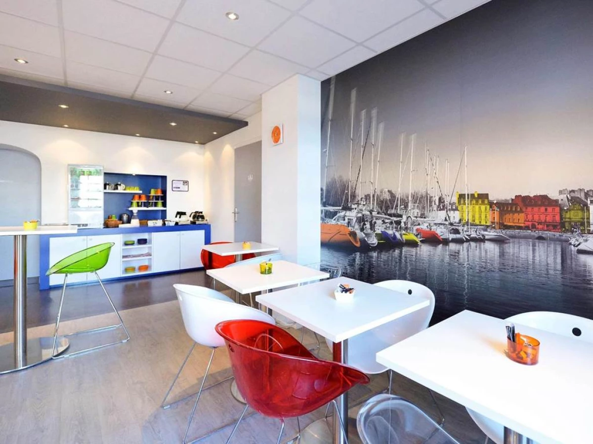 ibis Styles Vannes Gare Centre - Bonjour Fun