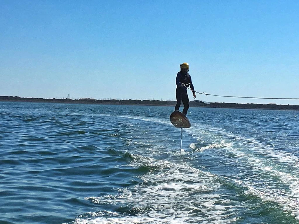 Initiation au kitefoil - Bonjour Fun