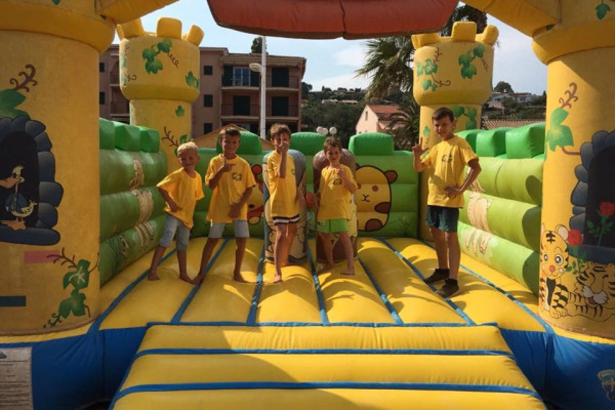 Inscription Club Mickey - Les Loustics Agay - Bonjour Fun