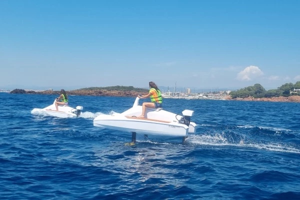 Insolite : Volez sur l'eau avec l'overboat électrique - Bonjour Fun