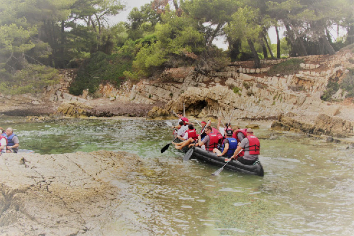 ISLAND AVENTURE - Bonjour Fun