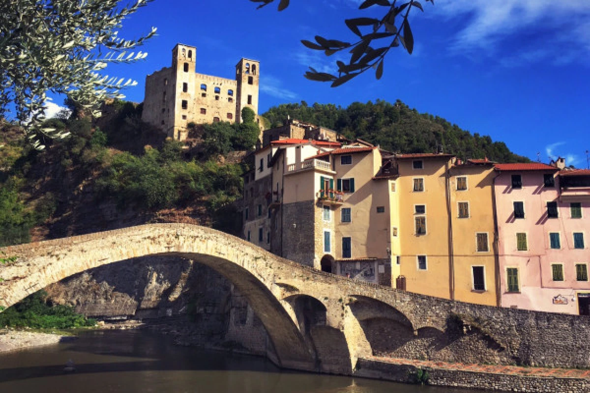 ITALIE, DOLCEAQUA ET  MARCHE ITALIEN - Bonjour Fun