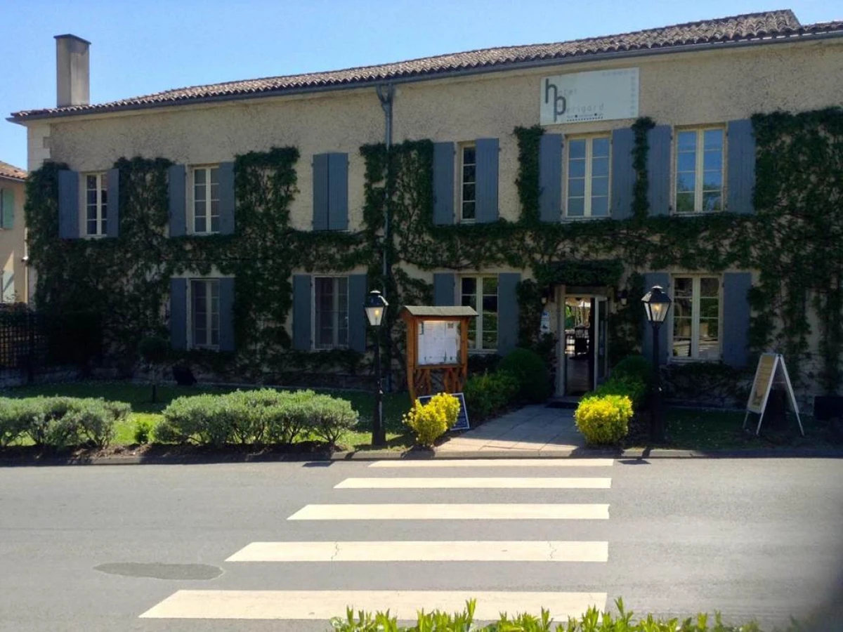 L'Hôtel du Périgord - Bonjour Fun