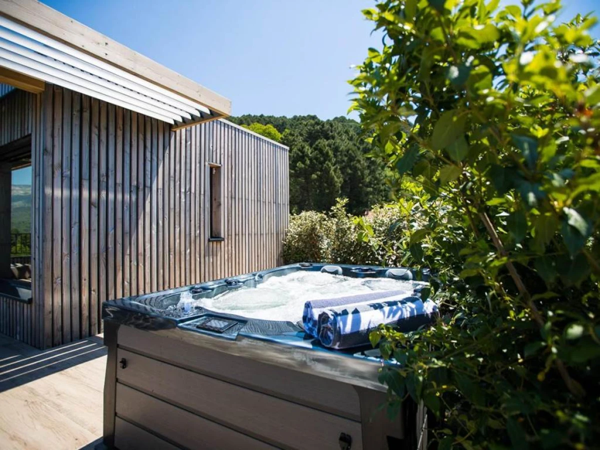 "La Cabane" de l'hôtel Le Tourisme - Bonjour Fun