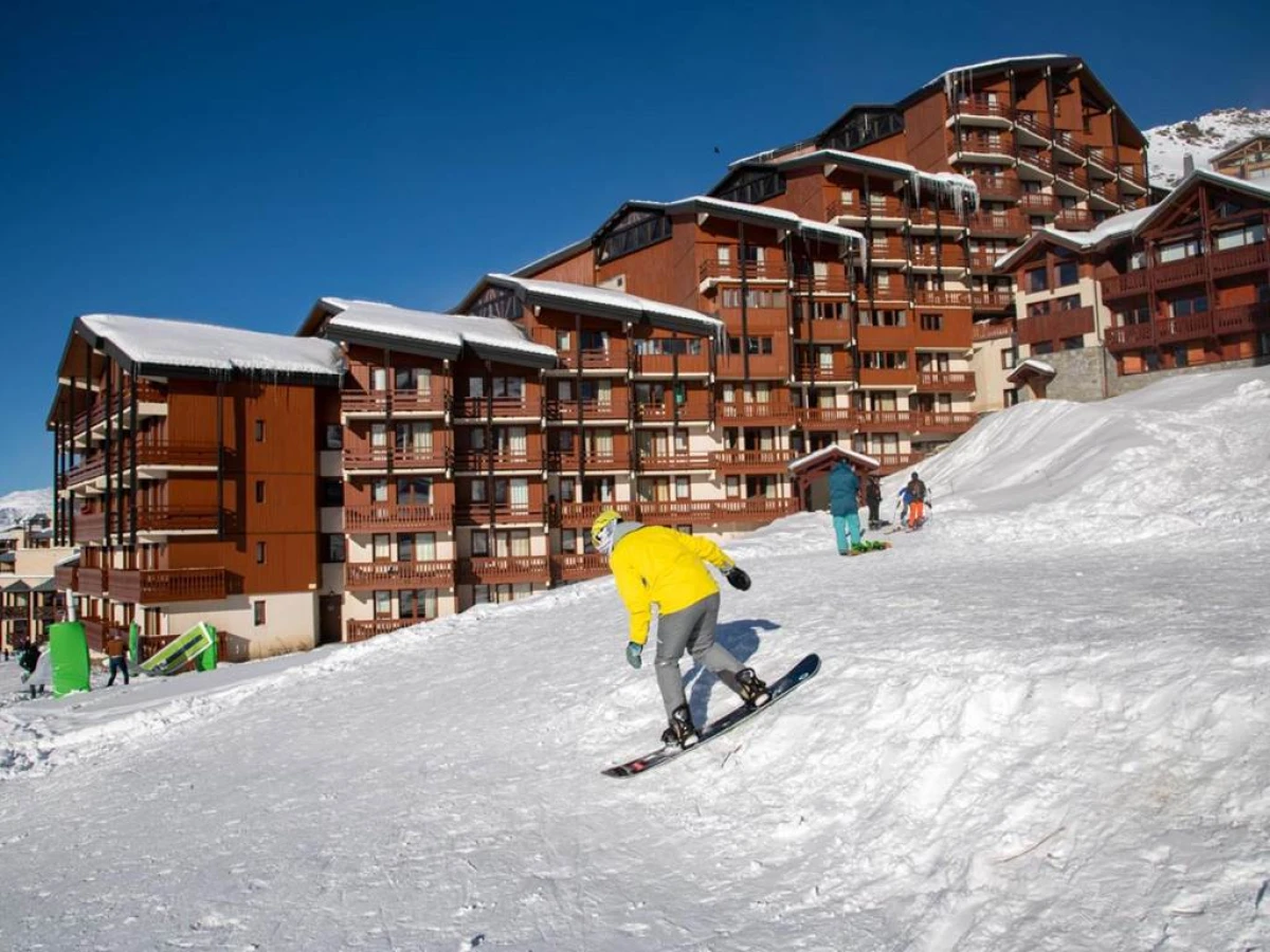 Le Cheval Blanc - Village Montana - Bonjour Fun