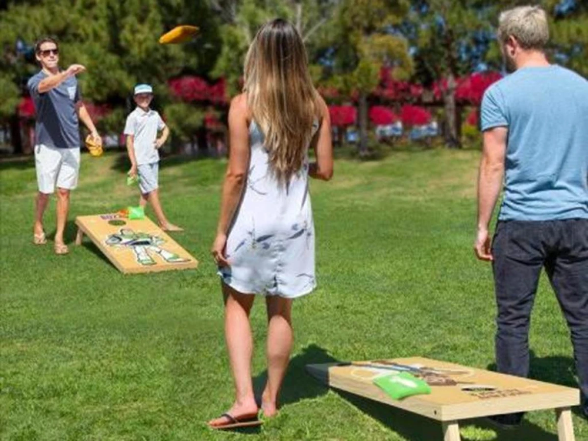 Le Cornhole - Bonjour Fun