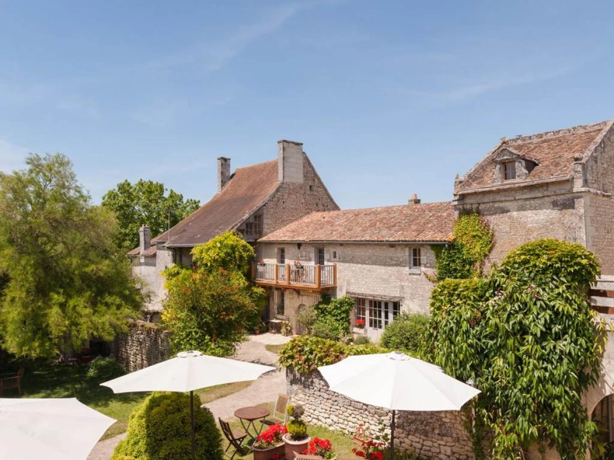 Le Pigeonnier du Perron Hôtel - Bonjour Fun