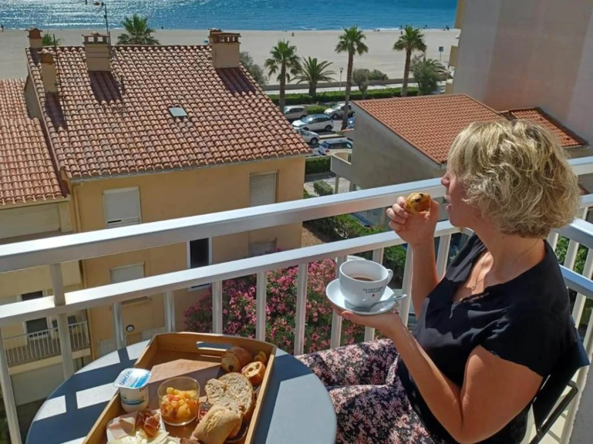 Le Regina Hôtel et restaurant Canet-plage - Bonjour Fun