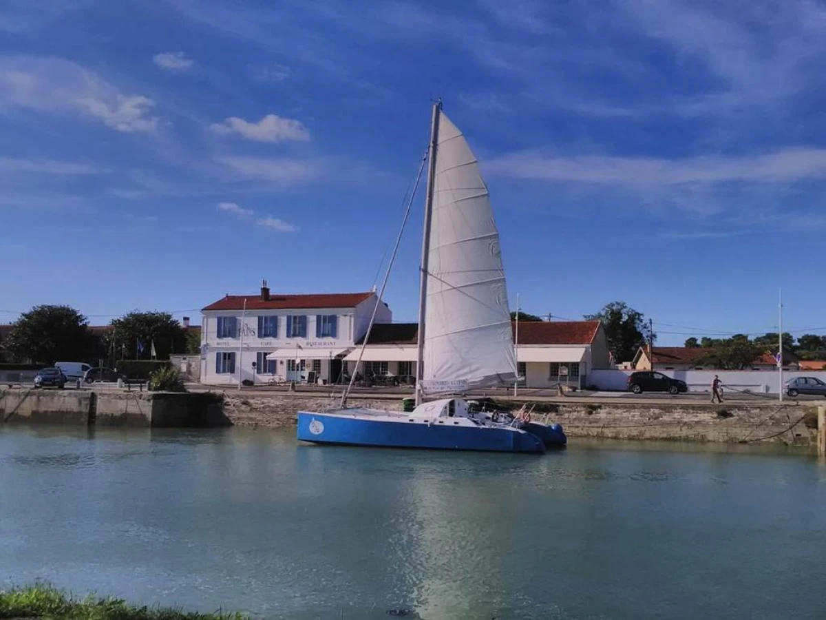 Les Bains Boyardville - Hôtel et Restaurant - Bonjour Fun