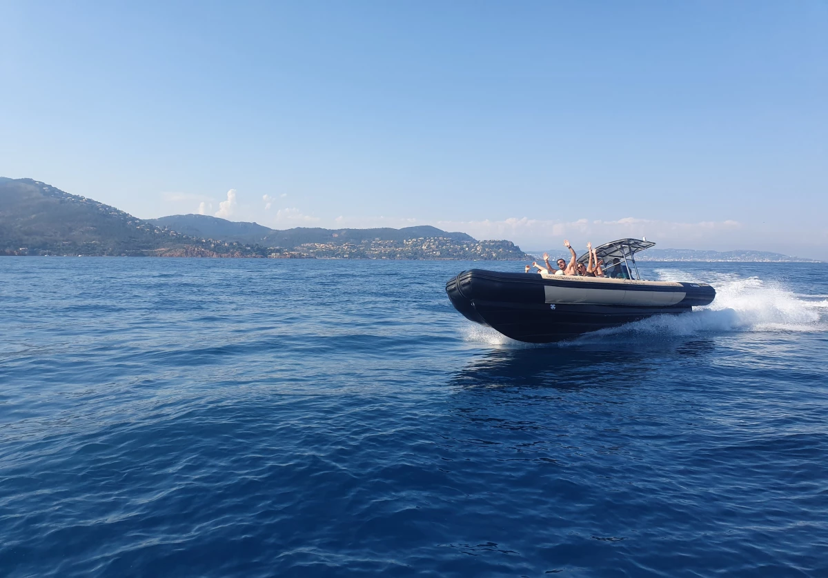 Les Calanques de l'Esterel - Départ Saint-Raphael - Semi rigide - Bonjour Fun