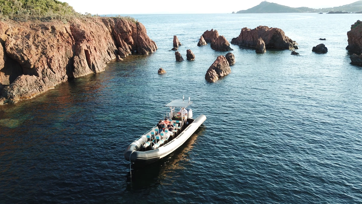 Les Calanques de l'Esterel - Départ Saint-Raphael - Semi rigide - Bonjour Fun