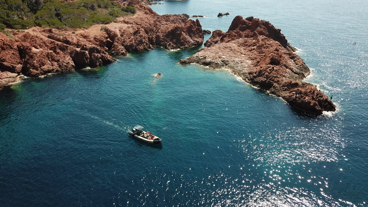 Les Calanques de l'Esterel - Départ Saint-Raphael - Semi rigide - Bonjour Fun