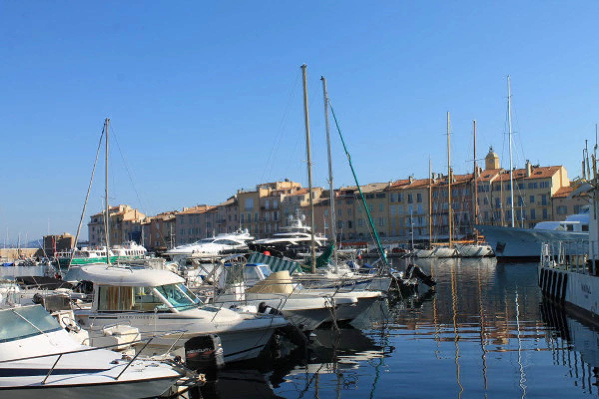 Les peintres à Saint Tropez - Bonjour Fun