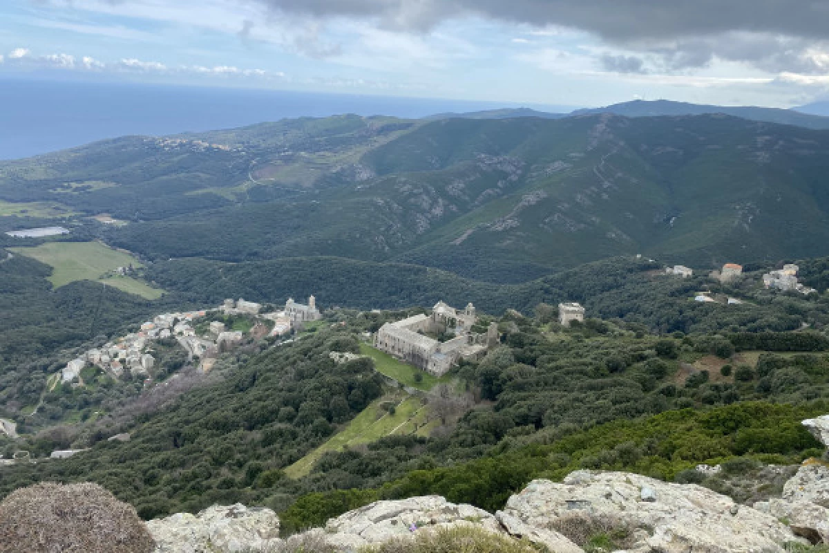 Les Vieux villages - L'authenticité Corse - Bonjour Fun