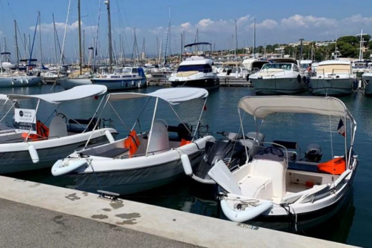 Location de bateau sans permis 6 personnes - Santa Lucia - Bonjour Fun