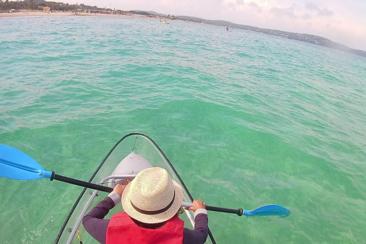 Location de kayak transparent  - plage de la Madrague - Bonjour Fun