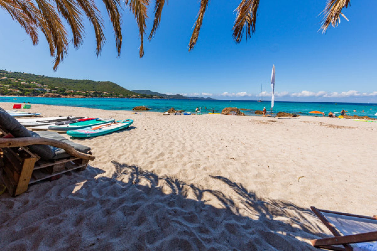 Location de kayak transparent sur la plage du Ruppione - Bonjour Fun