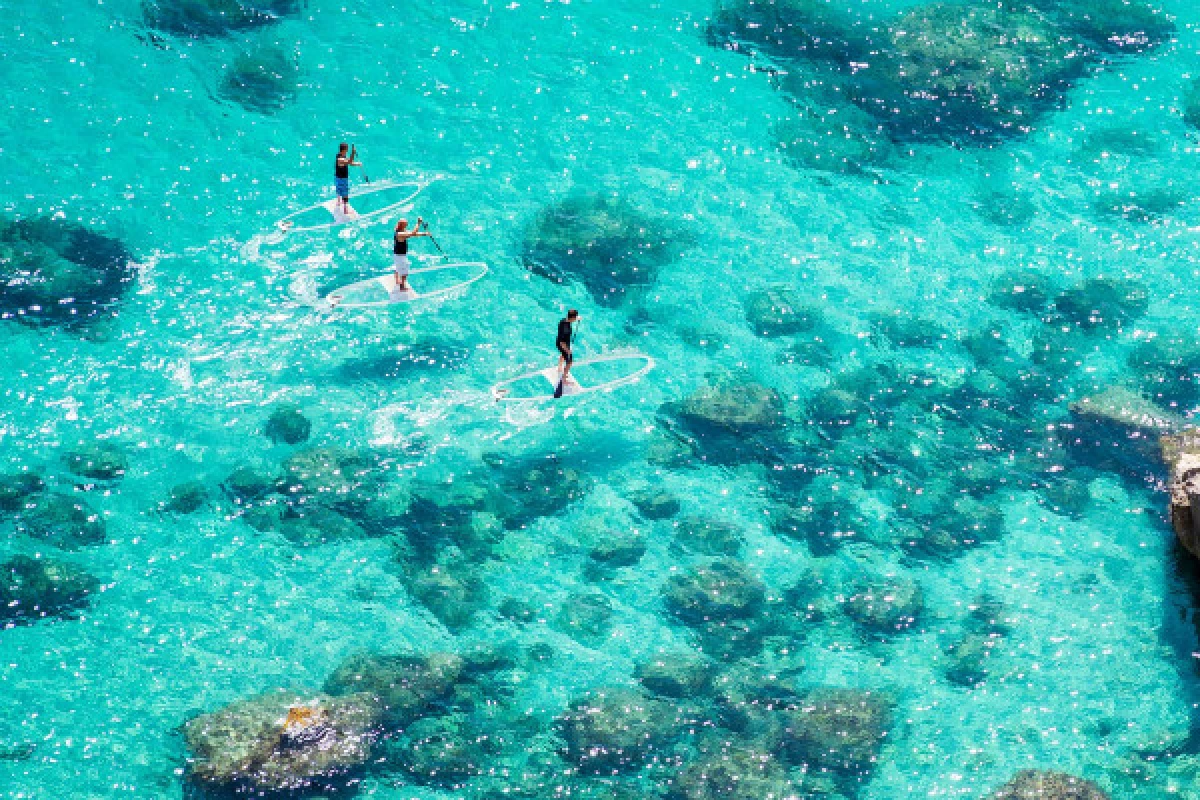 Location de paddle transparent  - plage de la Madrague - Bonjour Fun