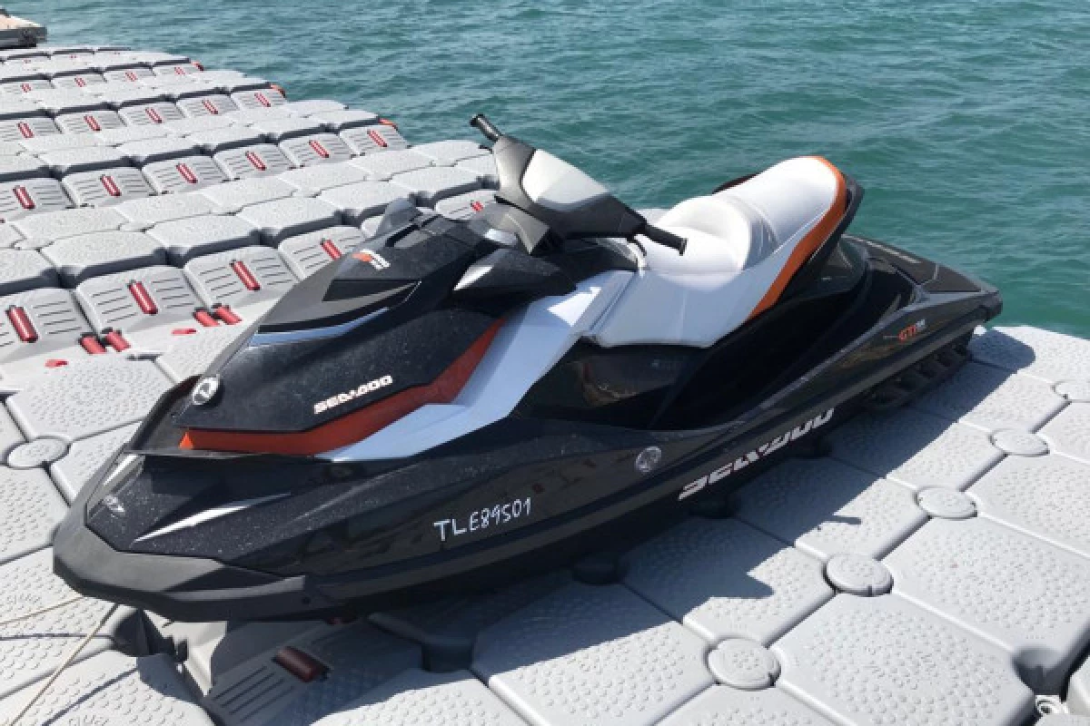 Location JET SKI SEADOO GTI 155 (3 personnes ) - Bonjour Fun