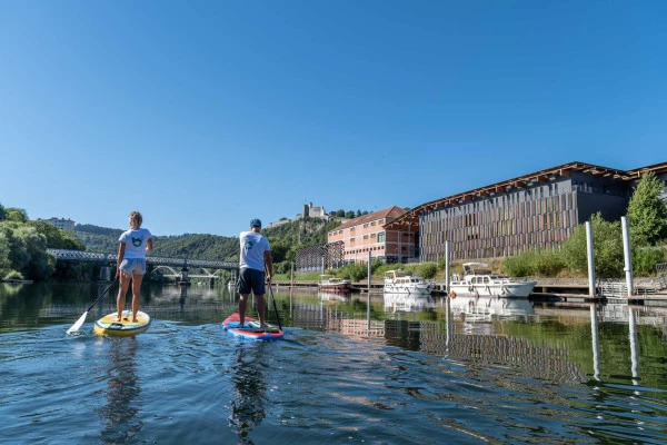 Location Canoé Kayak et stand-up Paddle (Société Nautique de Besançon) - Bonjour Fun