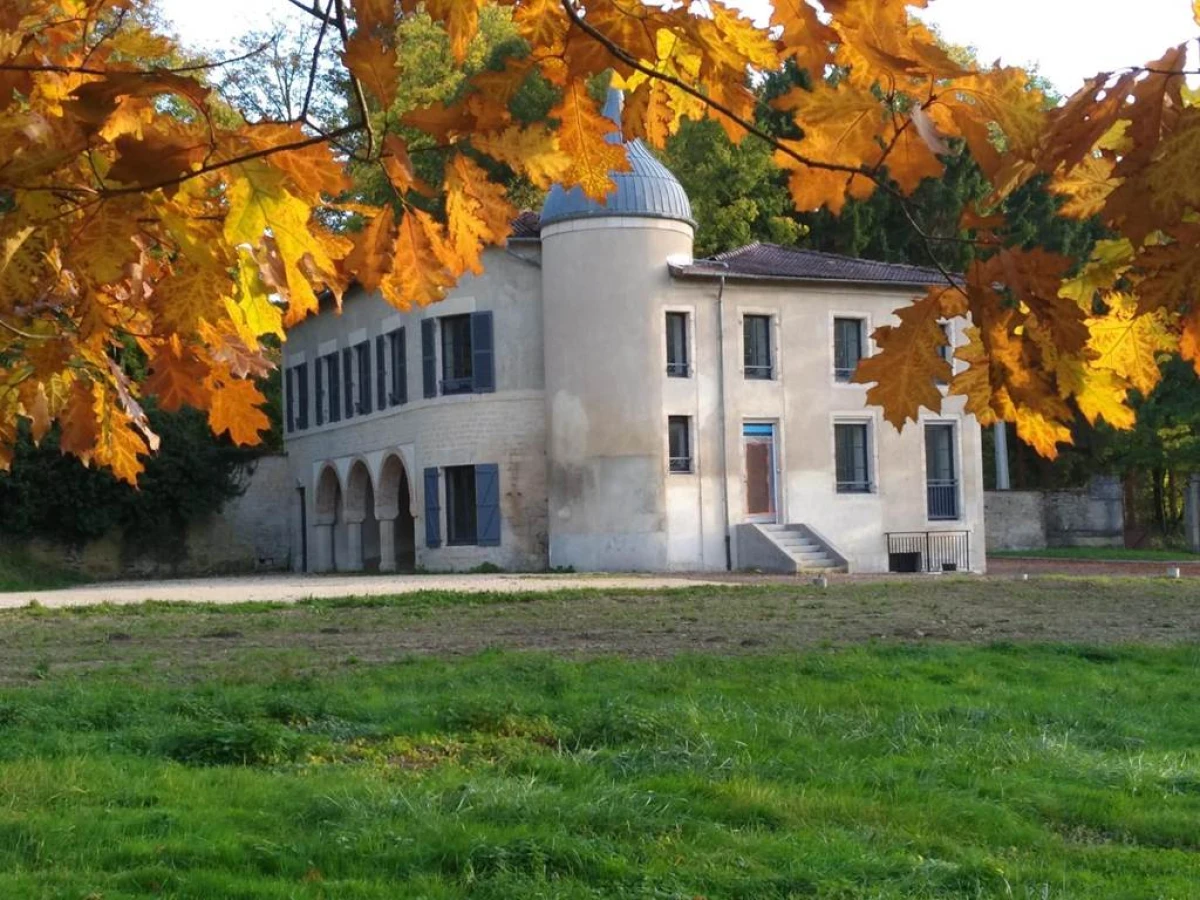 Lodge Hôtel de Sommedieue Verdun - Bonjour Fun