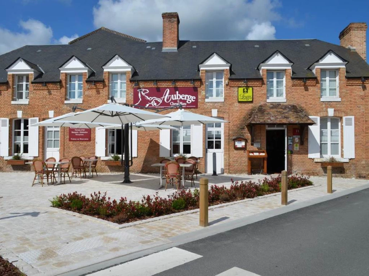 Logis Hôtel Auberge du Cheval Blanc - Bonjour Fun