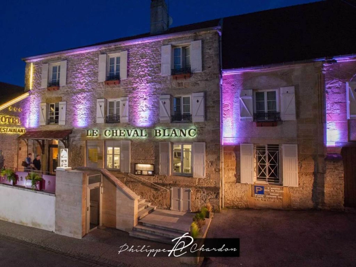 Logis Hôtel Le Cheval Blanc - Bonjour Fun