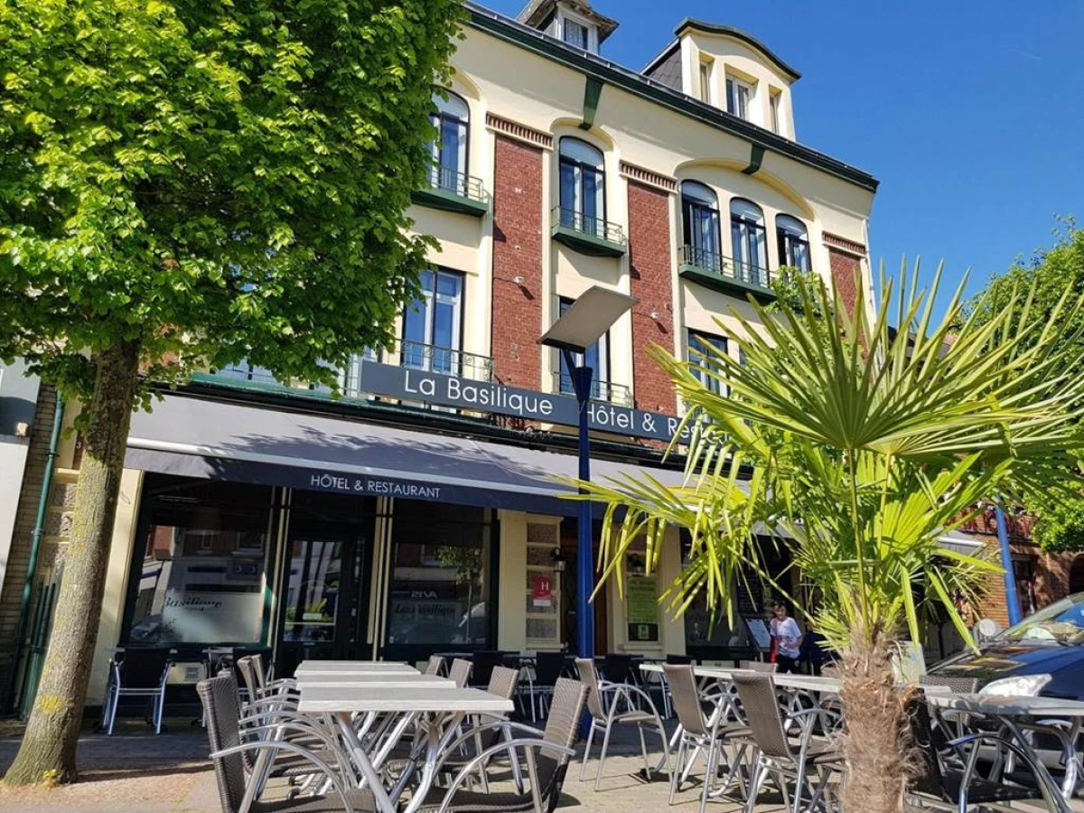 Logis Hotel & Restaurant de la Basilique - Bonjour Fun