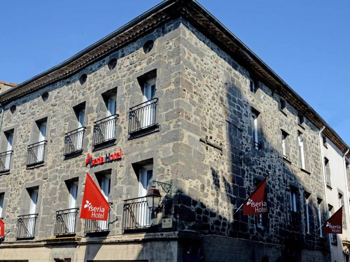 Logis Hotel Yseria - Historical Center - Bonjour Fun