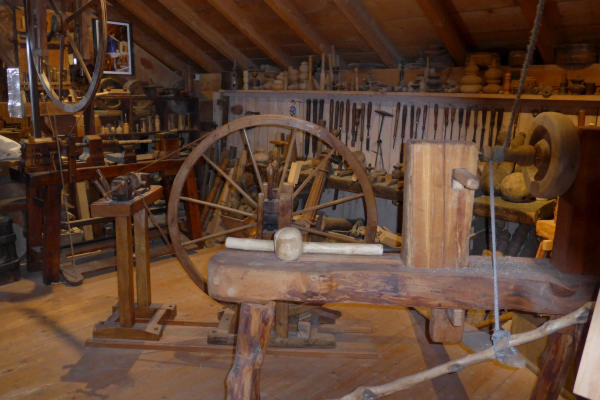 Musée des métiers du bois : Visite guidée - Bonjour Fun