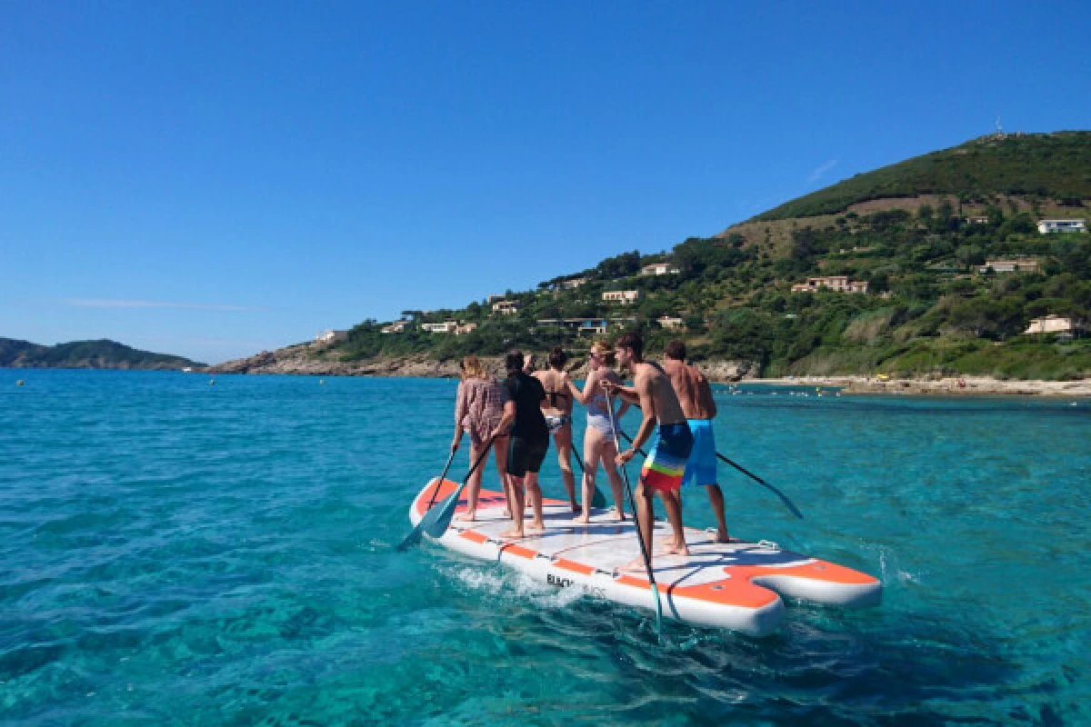 Offre GROUPES - EXCURSION CALANQUES - Bonjour Fun