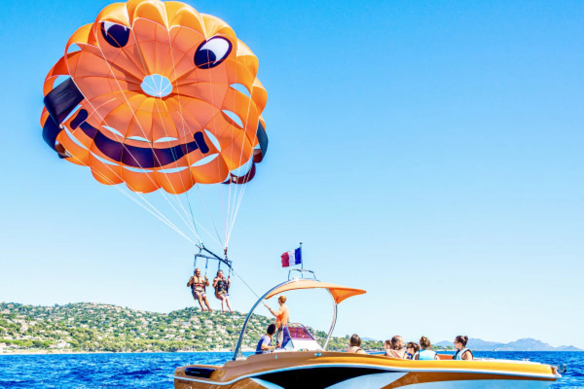 Parachute ascensionnel à Sainte-Maxime (de 2 à 5 pers) - Bonjour Fun