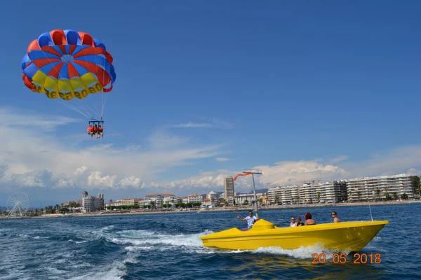 Parachute ascensionnel - Port Fréjus - Bonjour Fun