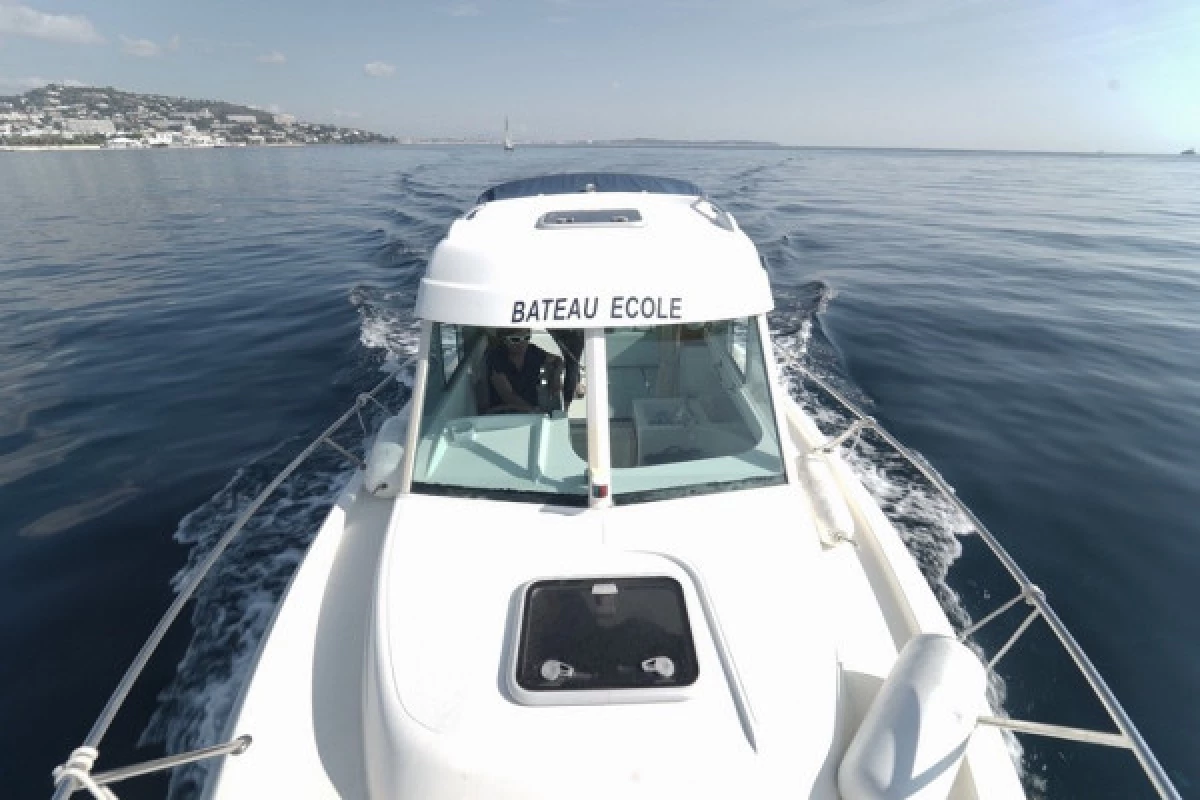 Permis Bateau Côtier à Cannes La Bocca - Bonjour Fun