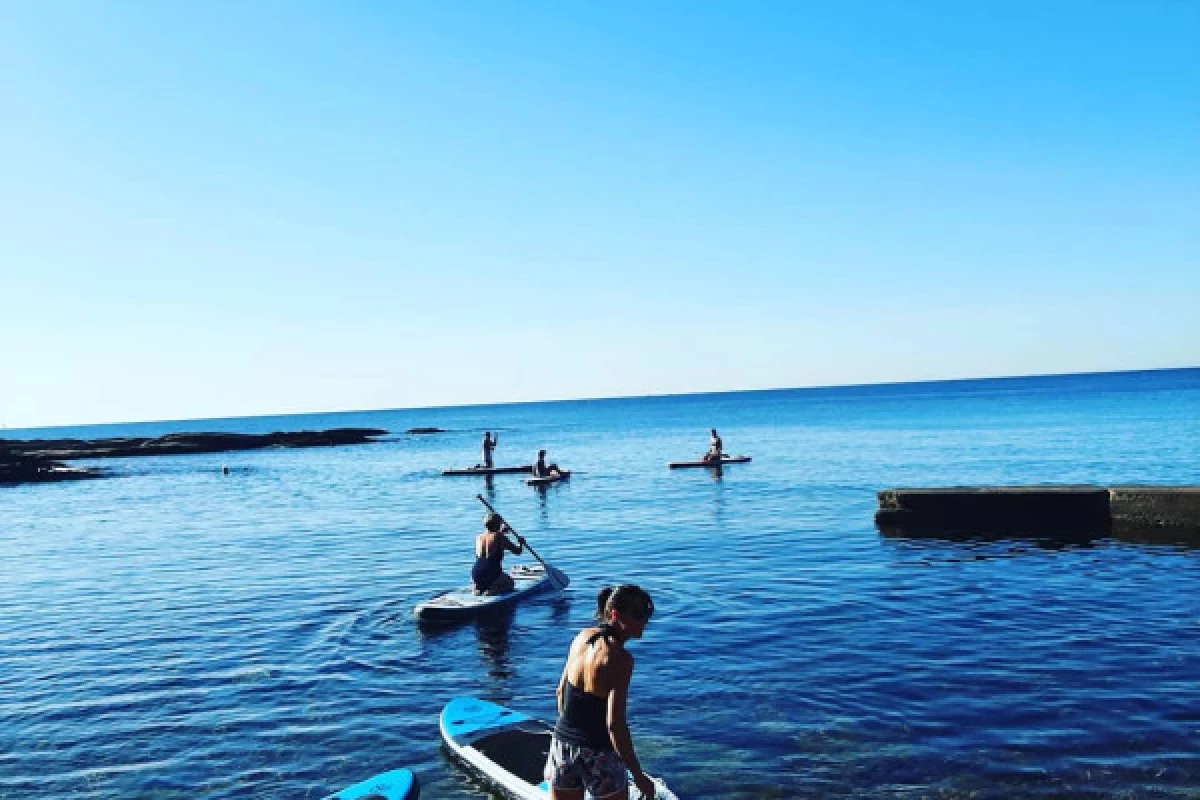 PILATE SUR PADDLE - PLAGE DE LA PESCADE - Bonjour Fun