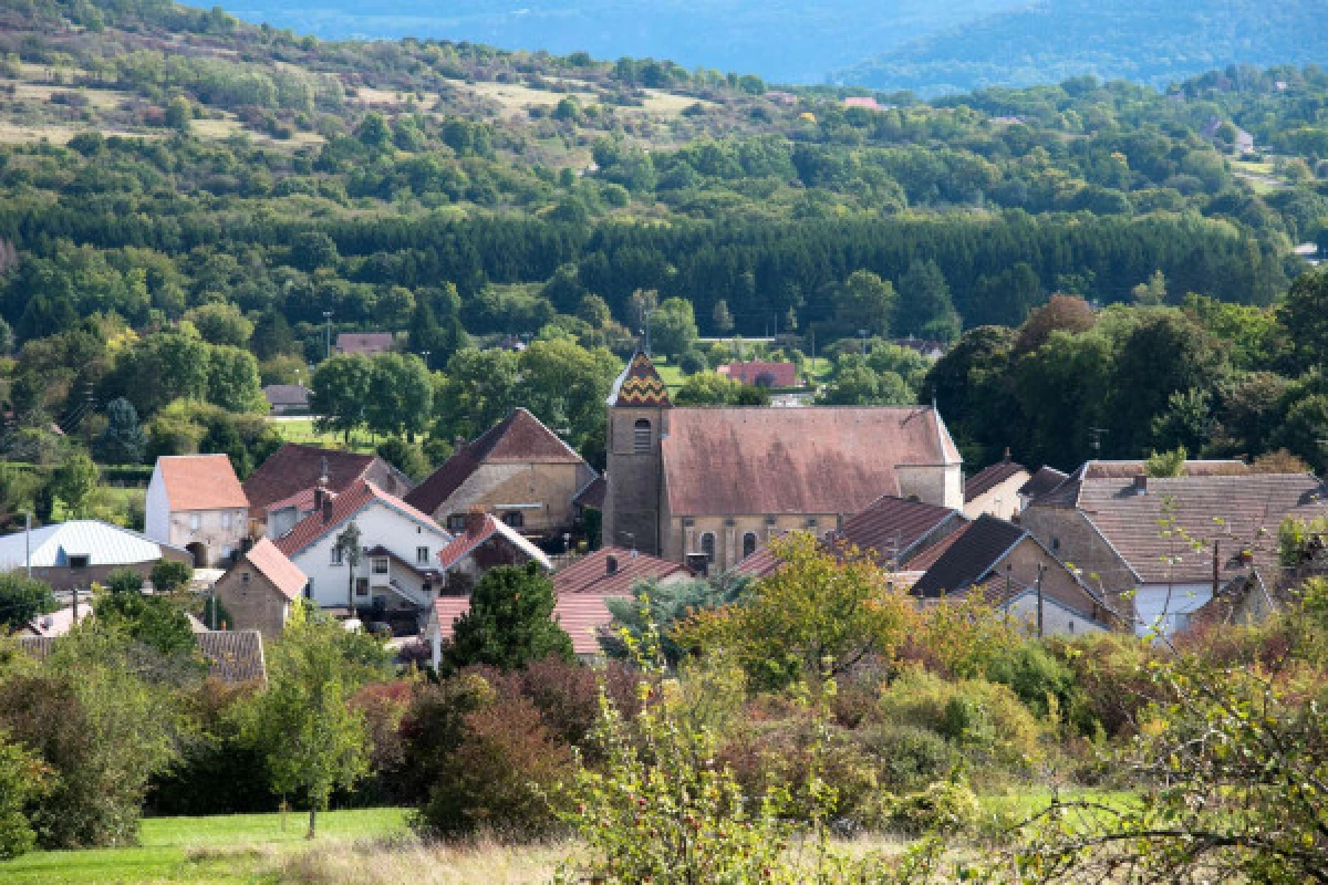 PIREY, VISITE DU VILLAGE ET DE L’EGLISE SAINT-MARTIN - Bonjour Fun