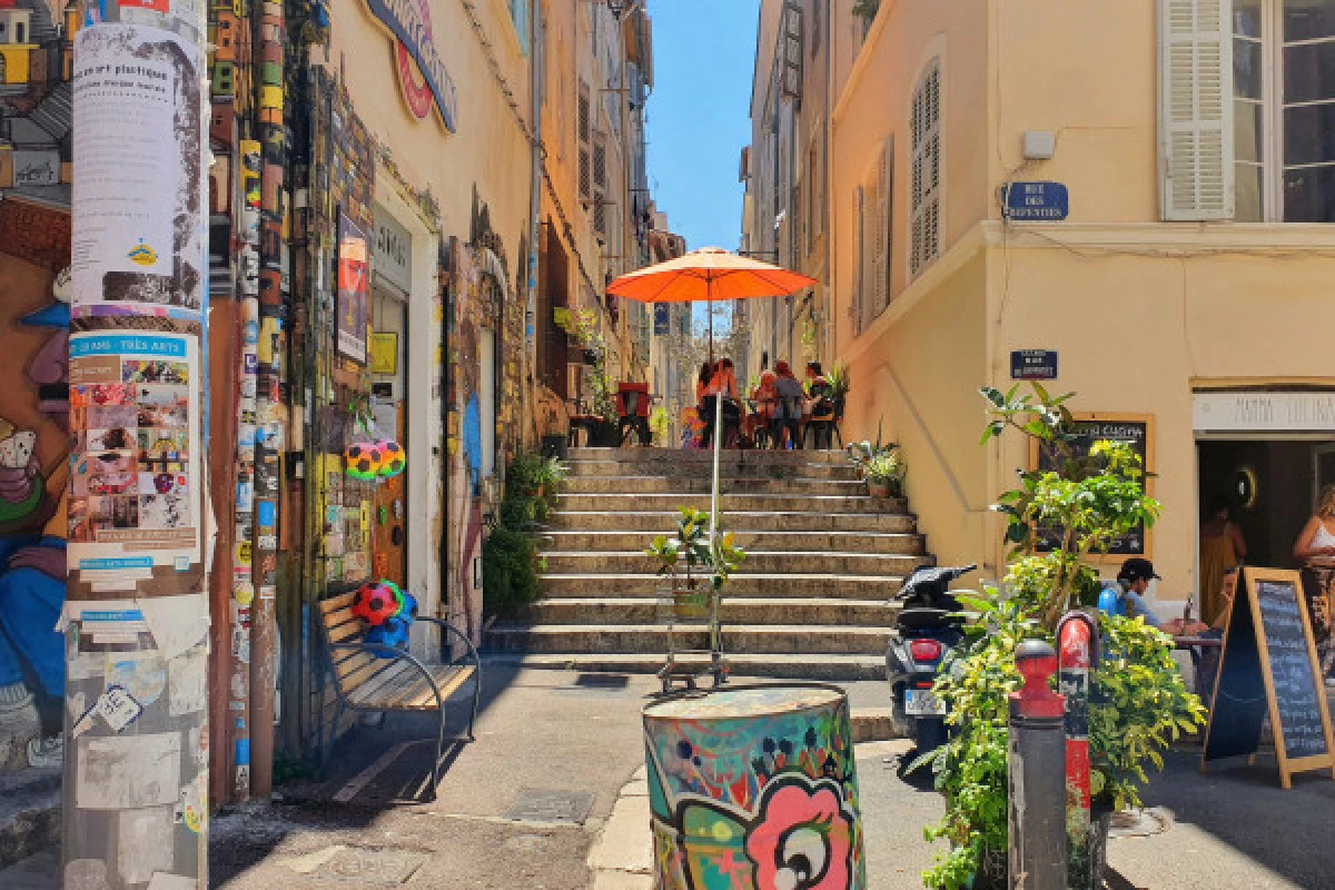 Promenades Urbaines, le Panier - Bonjour Fun