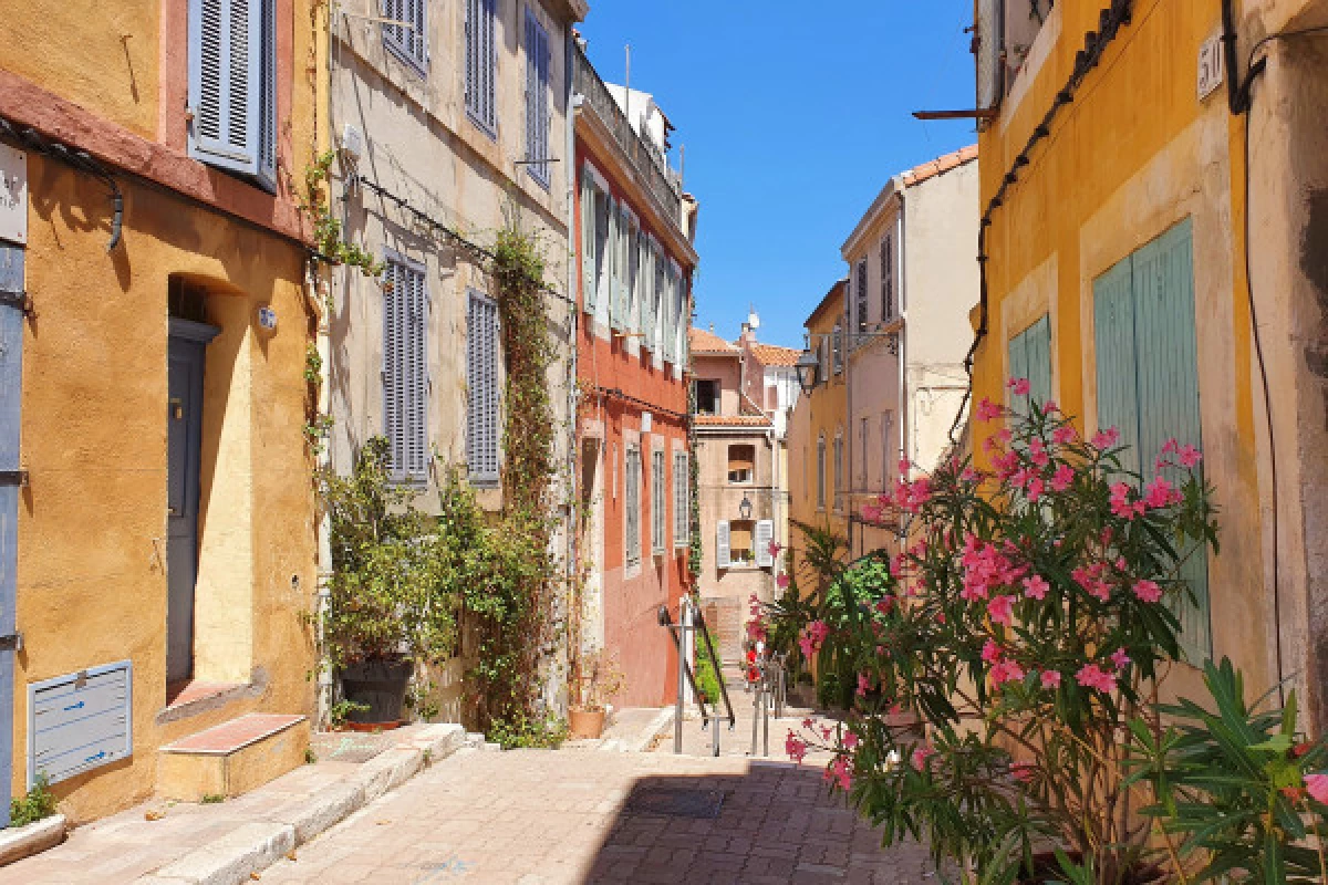 Promenades Urbaines, le Panier - Bonjour Fun