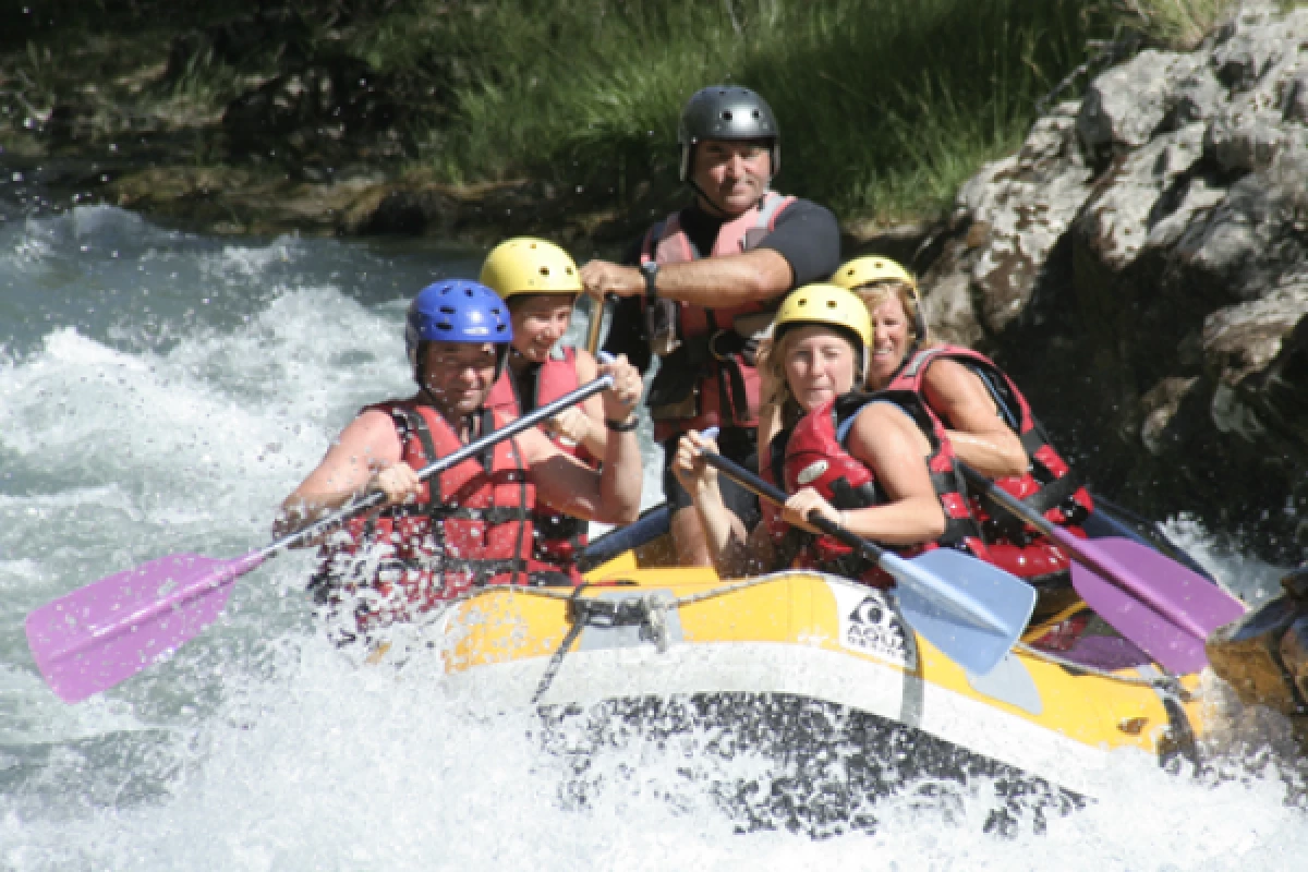 Rafting sur la rivière Le Var - Bonjour Fun