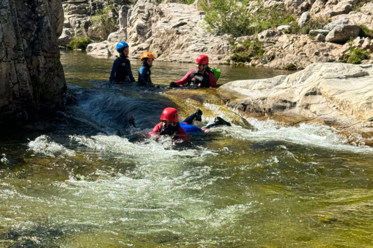 RANDO-AQUA famille du BAS CHASSEZAC 1/2 JOURNEE - Bonjour Fun