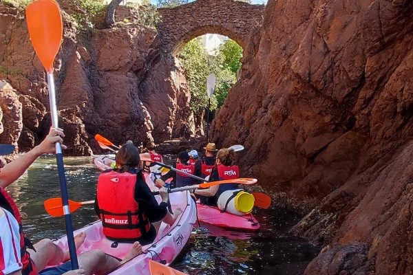 Rando Kayak Agay avec Guide - Bonjour Fun