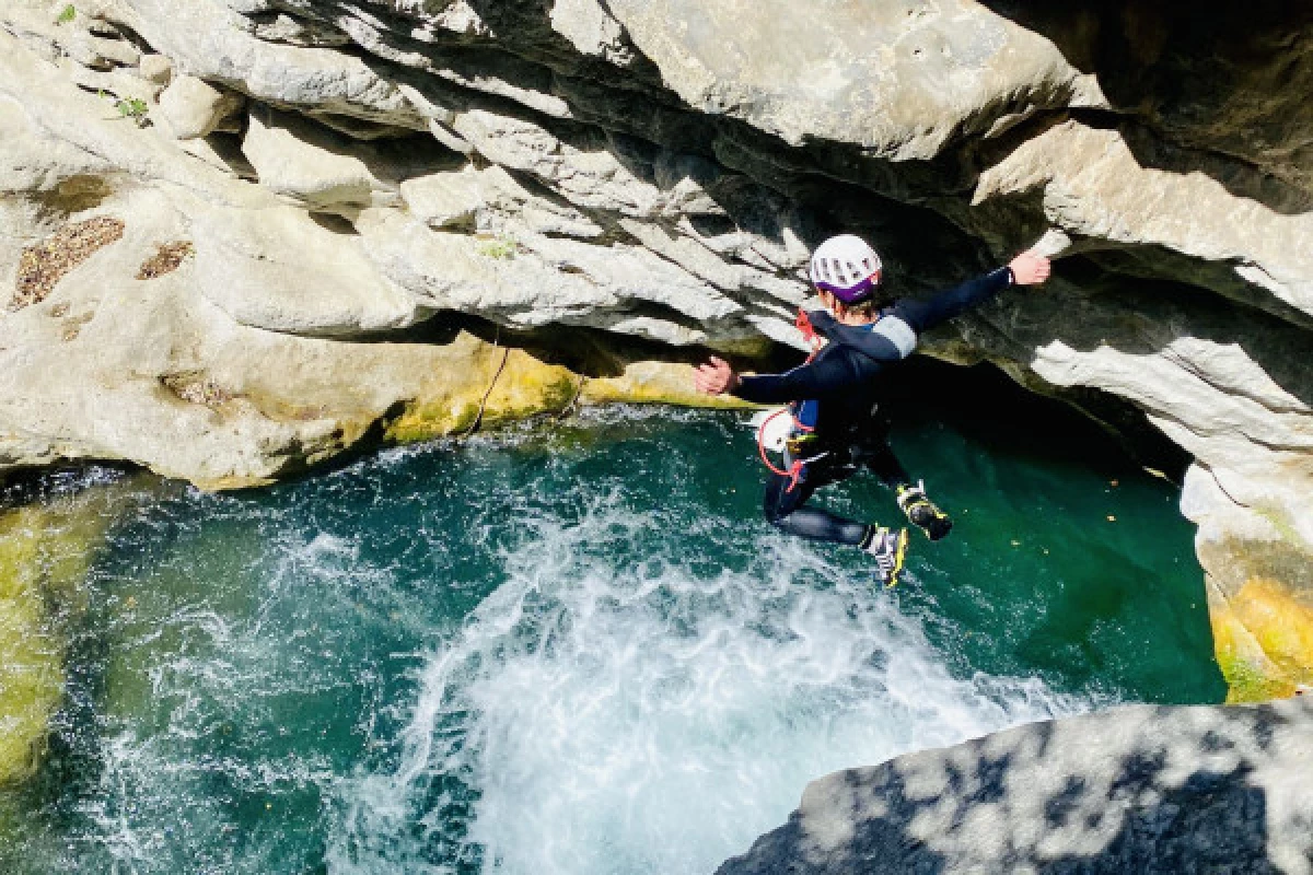 Randonnée aquatique Gorges du Loup - Bonjour Fun