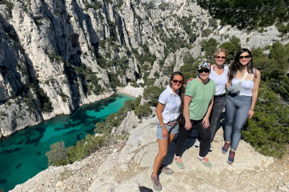 Randonnée Calanques Cassis - demi-journée - Bonjour Fun