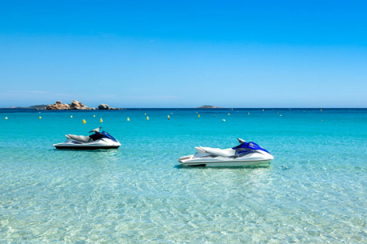 Randonnée en Jet Ski - Baie de La Capicciola - 30 min - Bonjour Fun