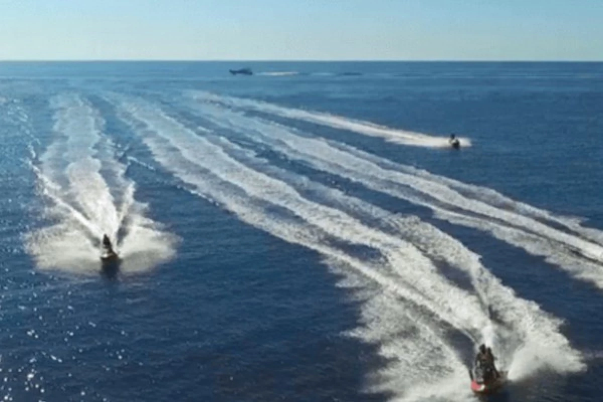 Randonnée en Jet Ski - Baie de Santa Manza - 3h - Bonjour Fun