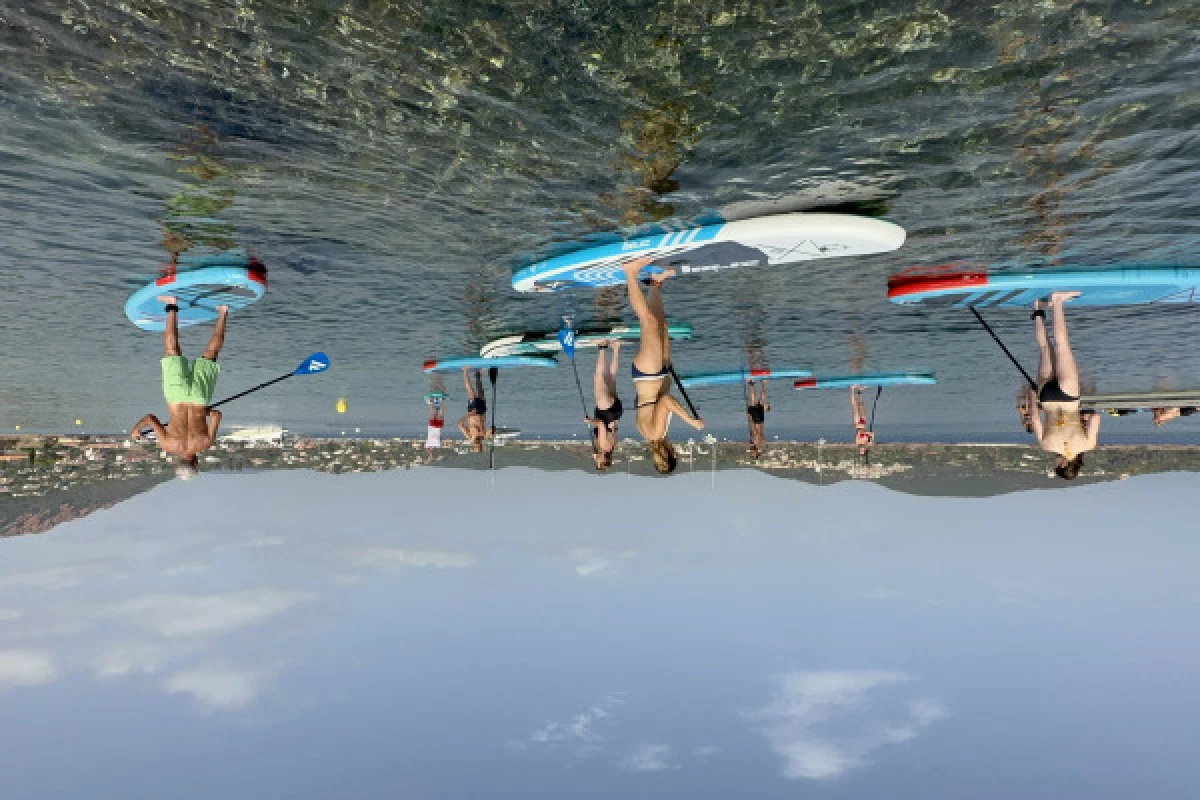 Randonnée guidée Agay en kayak ou paddle massif de l'Esterel - Bonjour Fun