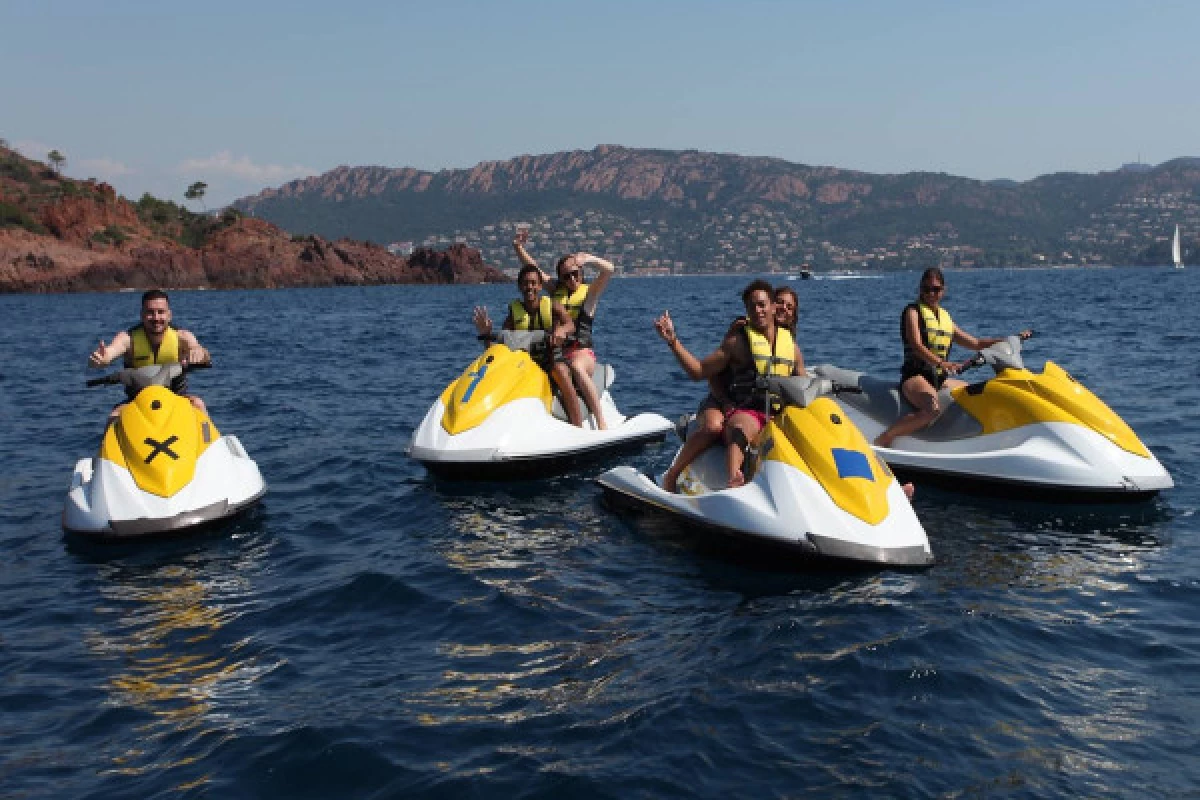 Randonnée Jet ski 2h "Au coeur de l'Estérel" - PROMO - Bonjour Fun