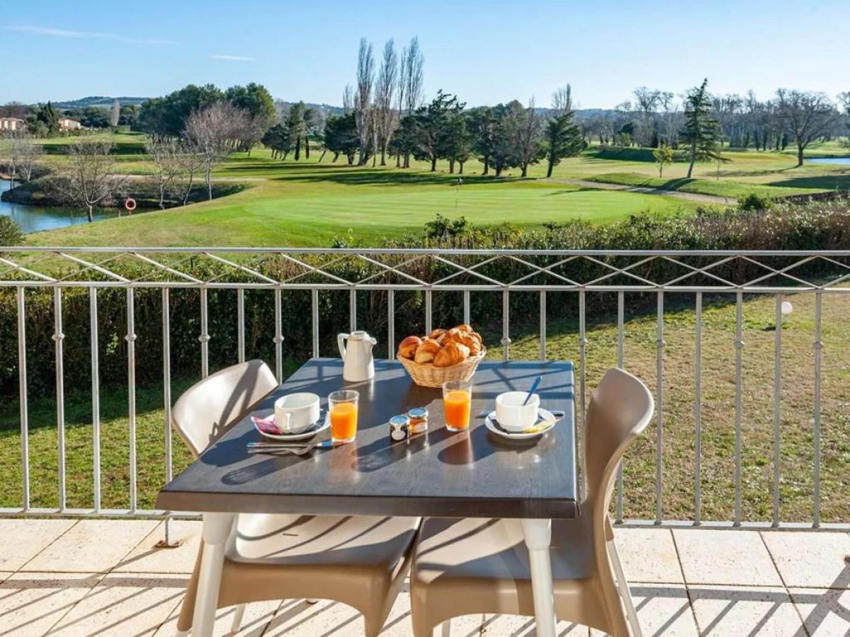 Residhotel Golf Grand Avignon - Bonjour Fun