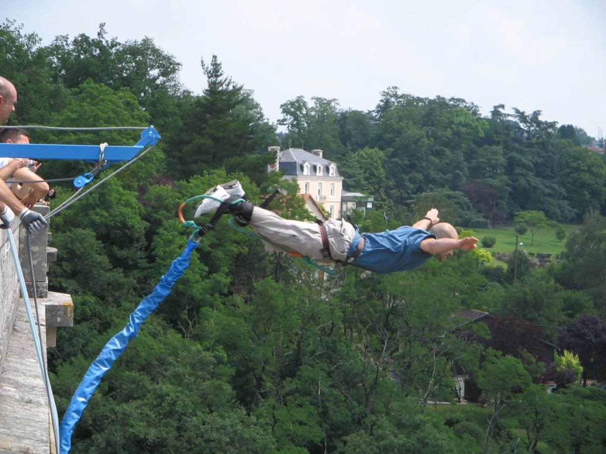 Saut élastique  ( mini 40kg maxi 140kg ) - Bonjour Fun