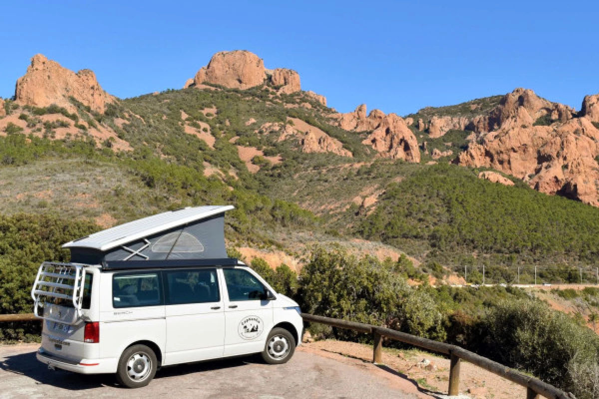 Séjour Road trip insolite en Van tout confort - Bonjour Fun